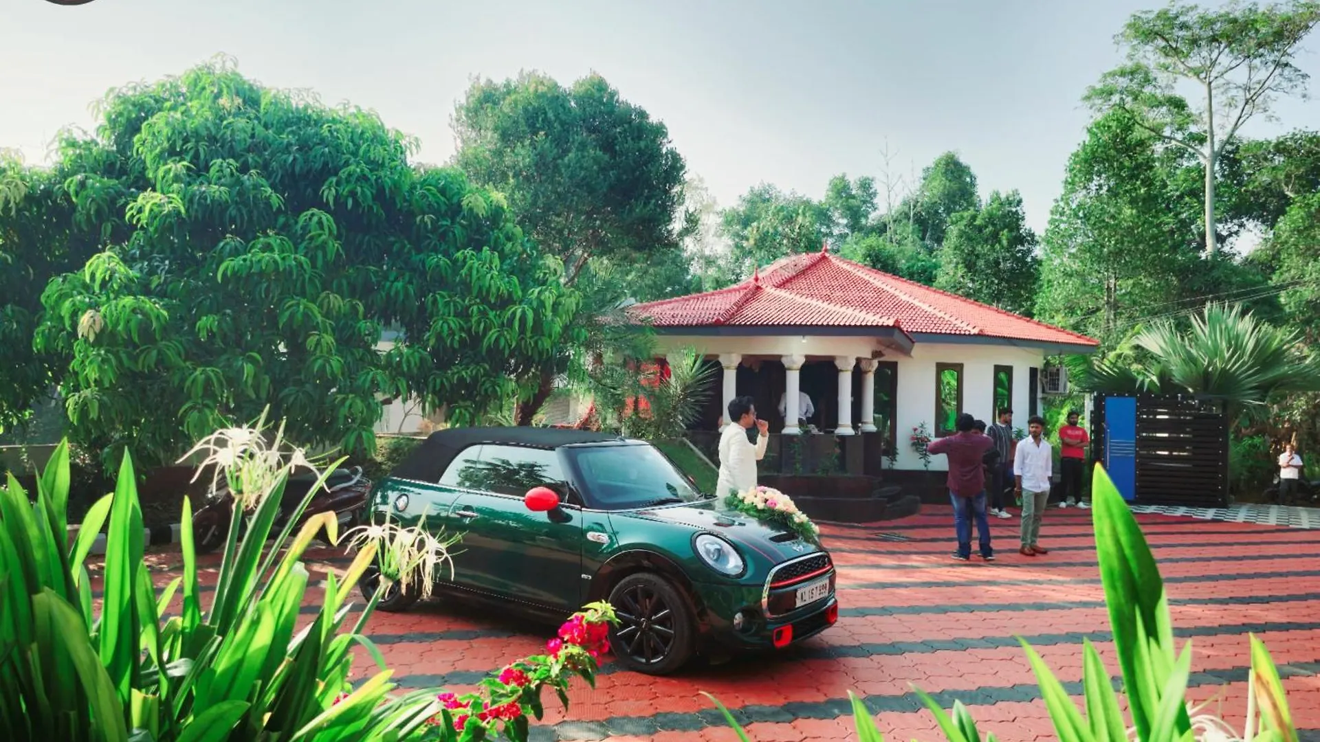 Gb 25 Cottage'S Thiruvananthapuram India